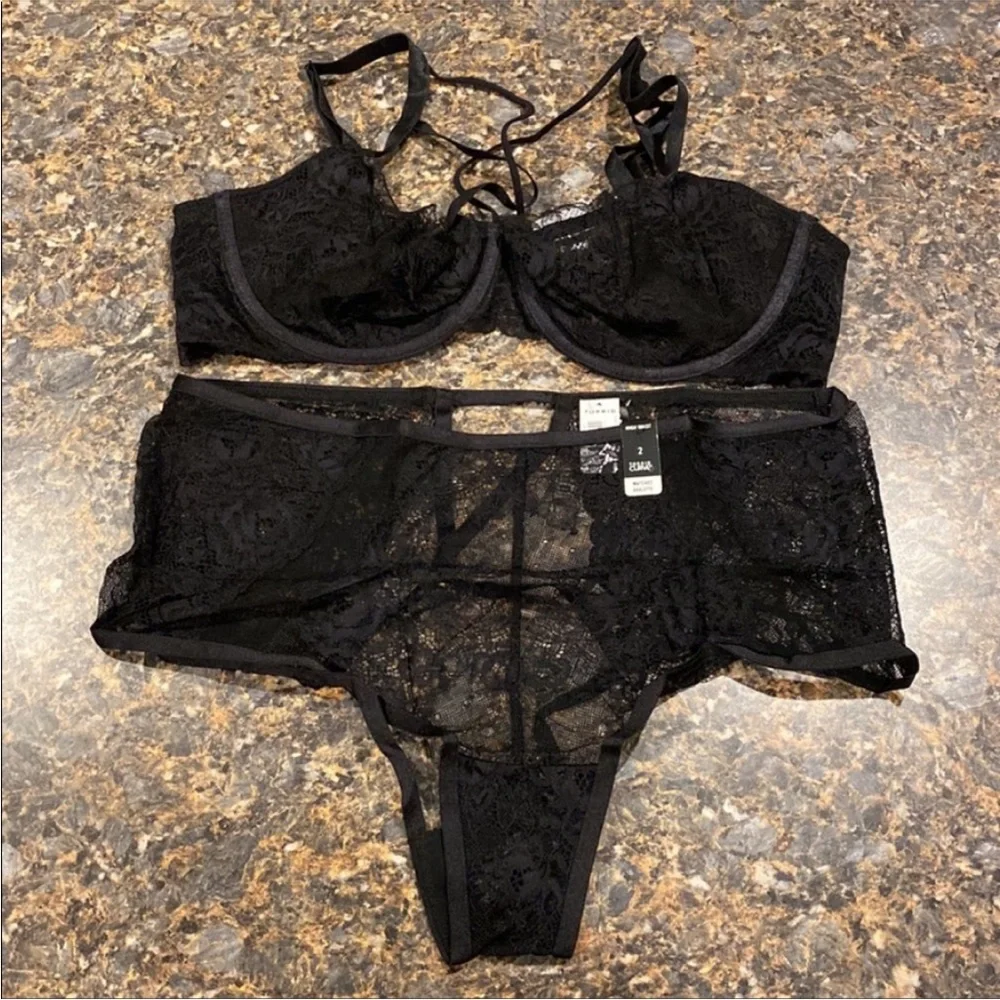 NWT TORRID SET- open cut out back high waist panty & strappy bra - Picture 5 of 10